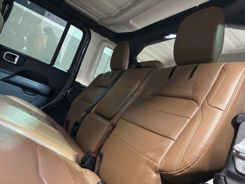 Used 2021 Jeep Wrangler Unlimited Sahara w/ Dual Top Group image 30