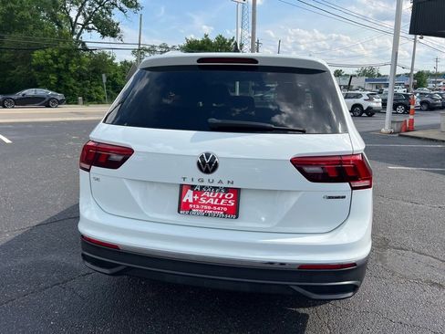 Used 2022 Volkswagen Tiguan SE AWD/4WD image 7