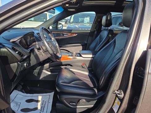 Used 2020 Lincoln Nautilus Reserve w/ Equipment Group 201A AWD/4WD image 24
