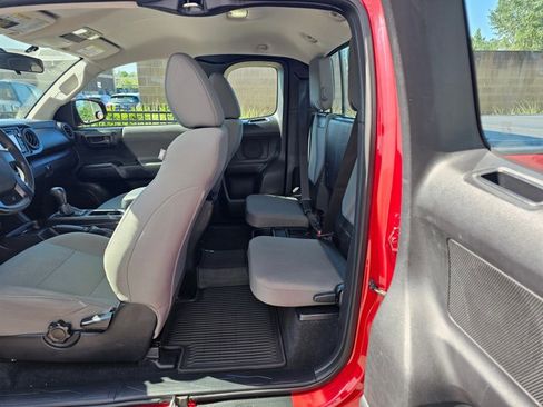 Used 2017 Toyota Tacoma SR w/ SR Convenience Package AWD/4WD image 14