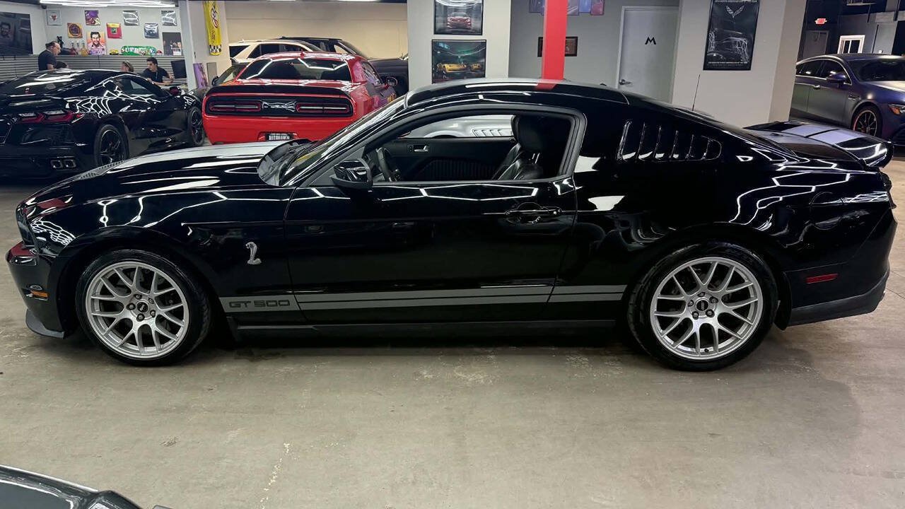 Used 2011 Ford Mustang Shelby GT500 RWD image 5
