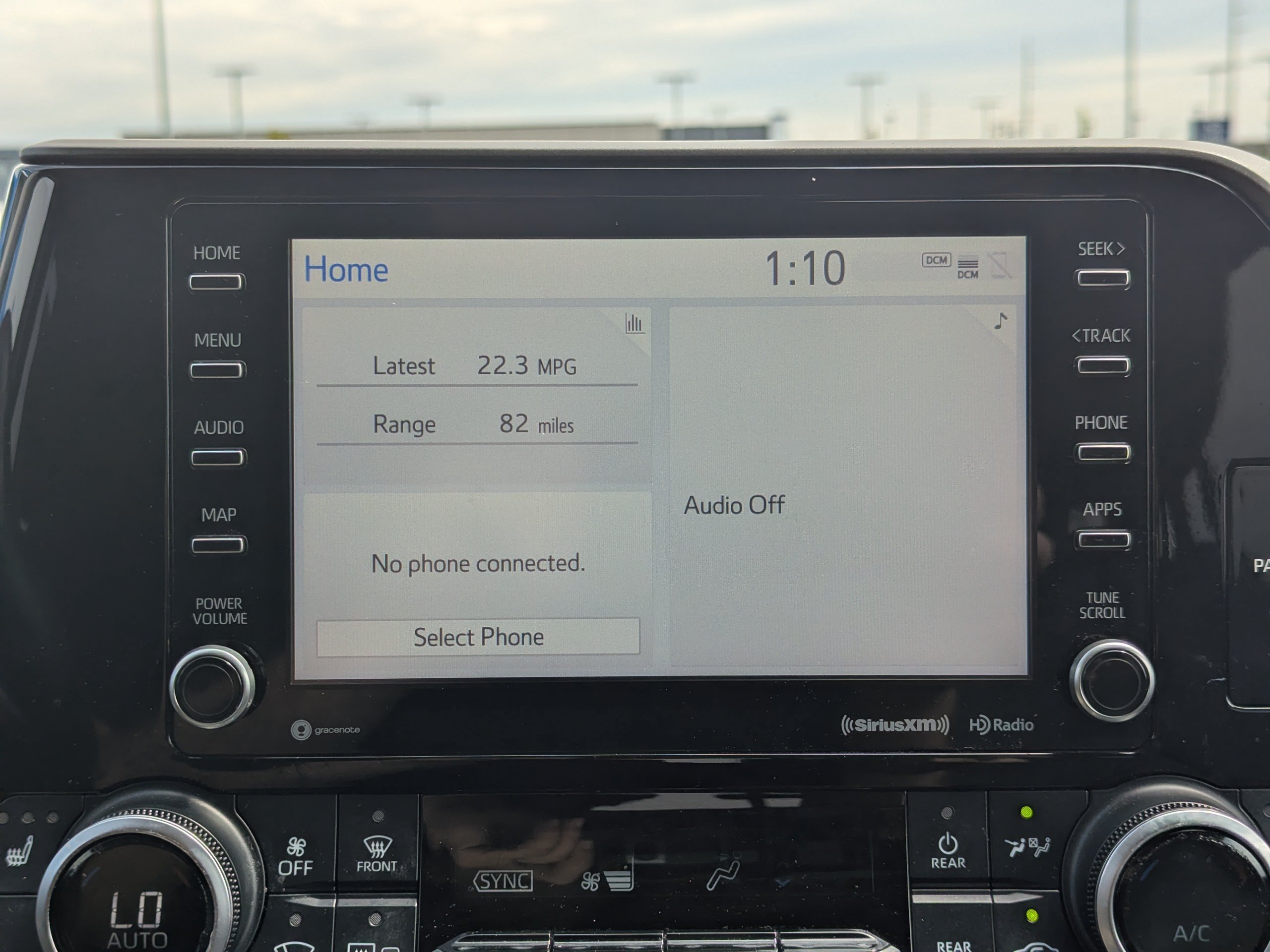 Used 2021 Toyota Highlander XLE AWD/4WD image 21