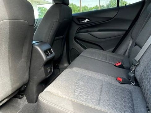 Used 2022 Chevrolet Equinox LT FWD image 12