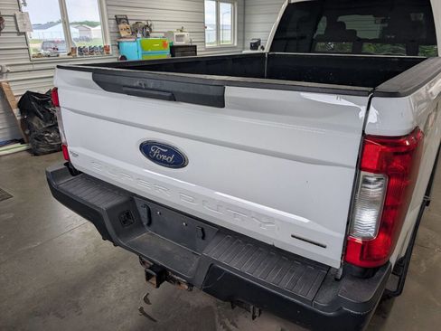 Used 2017 Ford F350 XL w/ Power Equipment Group image 5