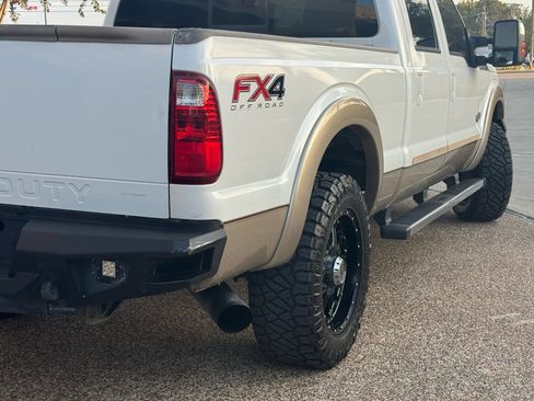 Used 2012 Ford F250 King Ranch w/ King Ranch w/Chrome Pkg AWD/4WD image 4