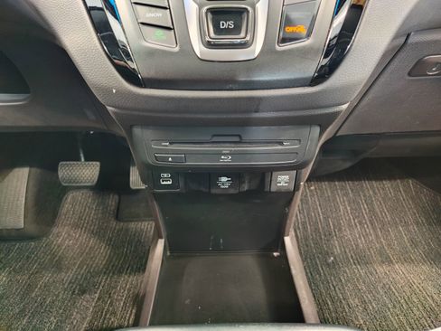 Used 2023 Honda Odyssey Touring image 24
