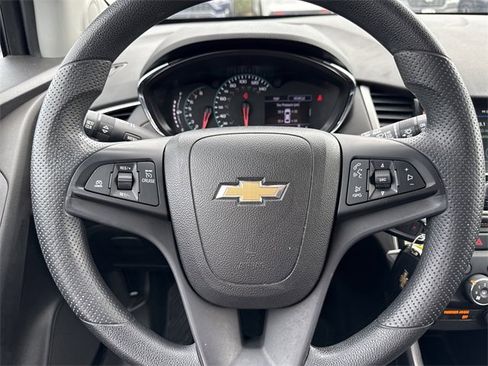 Used 2019 Chevrolet Trax LS w/ Tint and Cruise Package image 15