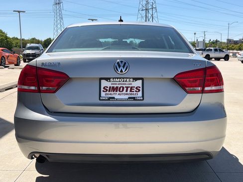 Used 2014 Volkswagen Passat 1.8T FWD image 7