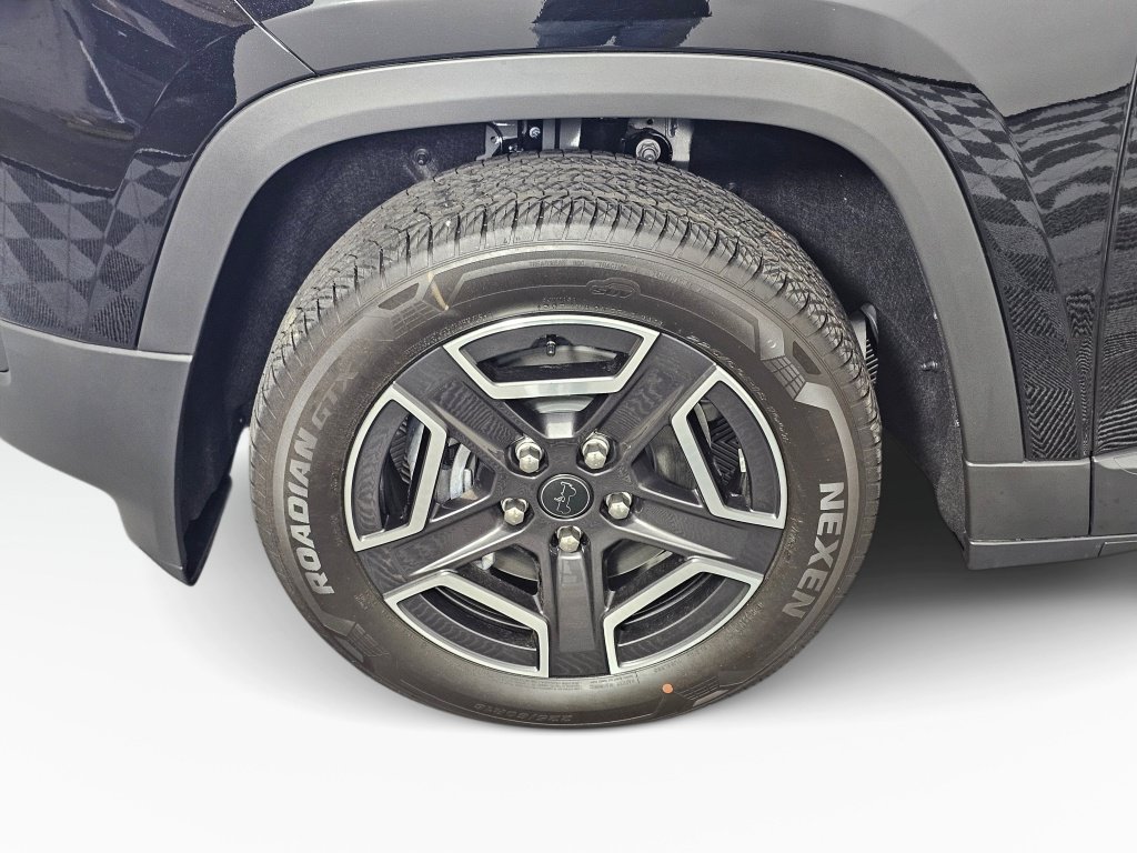 New 2026 Jeep Cherokee Laredo AWD/4WD image 12