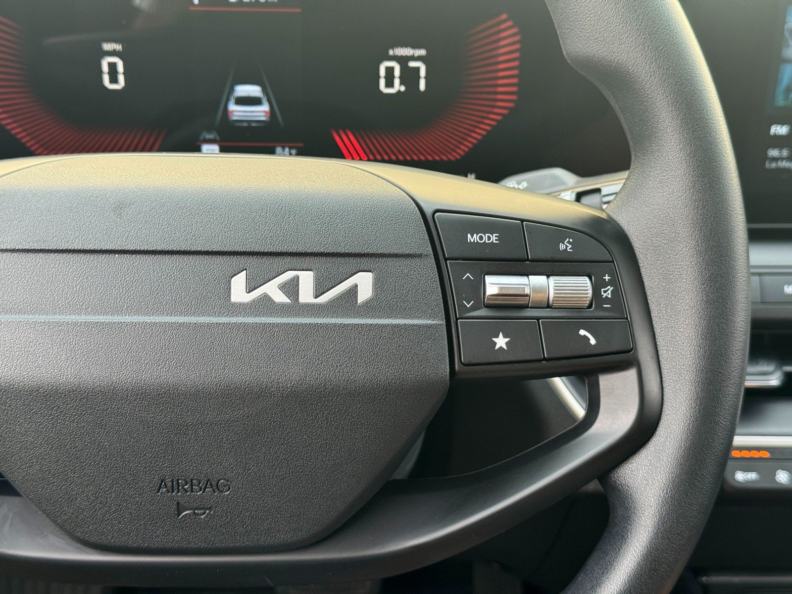 Used 2025 Kia K4 FWD image 20