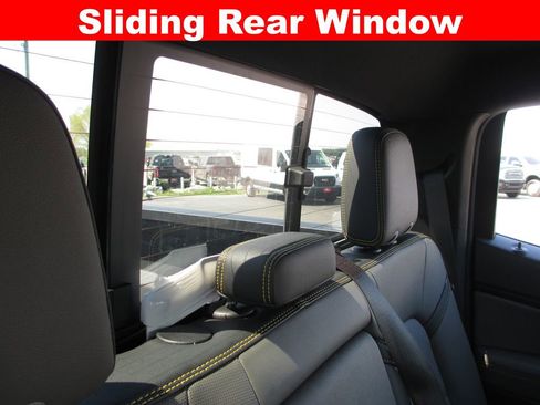 Used 2024 Chevrolet Colorado ZR2 w/ ZR2 Convenience Package III image 24