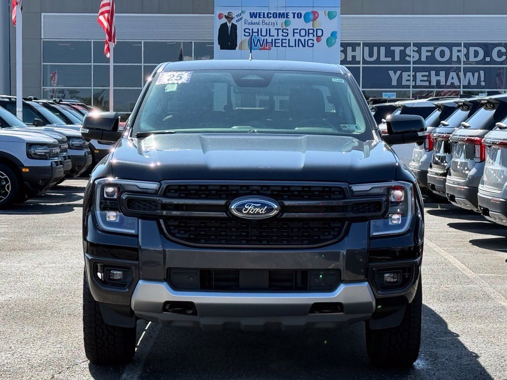 Used 2025 Ford Ranger Lariat w/ FX4 Off-Road Package AWD/4WD image 31