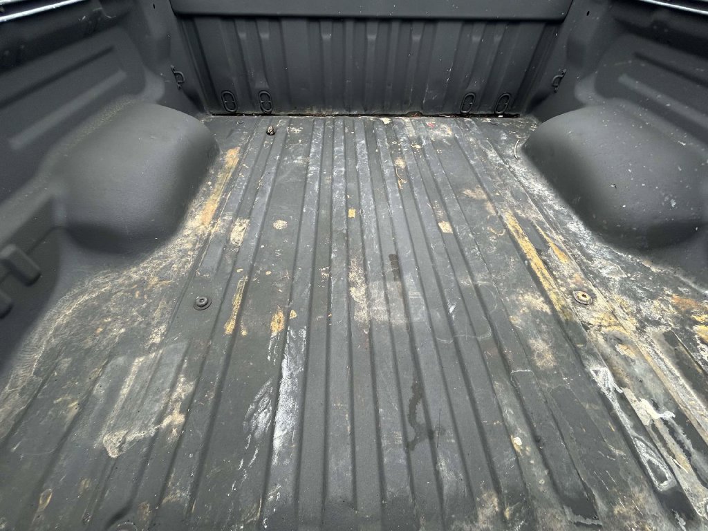 Used 2017 Toyota Tundra SR5 w/ SR5 Upgrade Package AWD/4WD image 10
