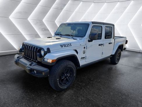 Used 2022 Jeep Gladiator Sport image 1