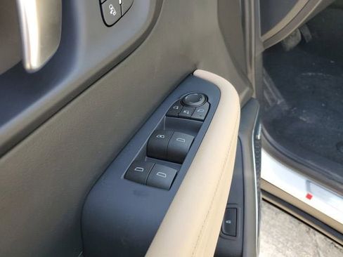 New 2026 Buick Enclave Preferred w/ Power Package FWD image 18