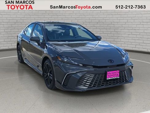 New 2026 Toyota Camry SE image 3