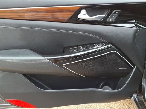 Used 2018 Kia Cadenza Technology FWD image 14