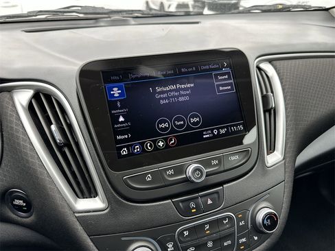 Used 2022 Chevrolet Malibu LT image 16