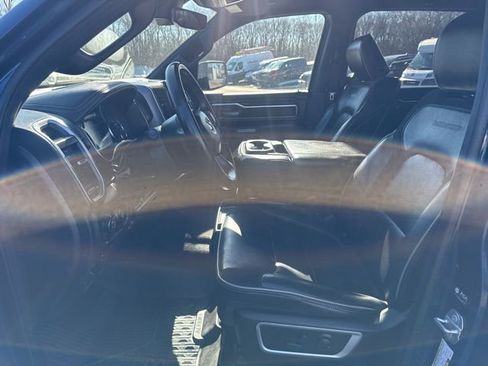 Used 2023 RAM 1500 Laramie image 12