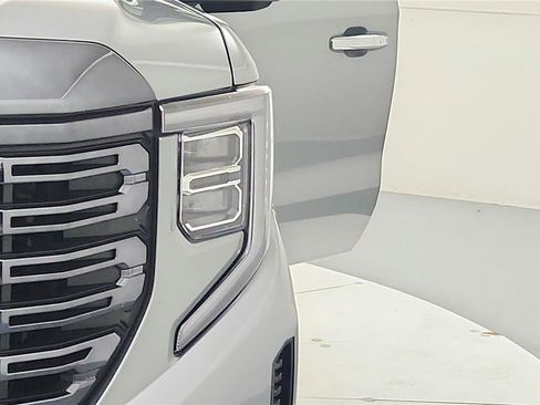 Used 2024 GMC Sierra 1500 Denali Ultimate AWD/4WD image 40