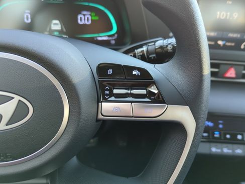 New 2026 Hyundai Elantra Blue image 25