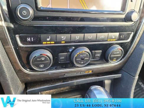 Used 2017 Volkswagen Passat 1.8T SE image 21