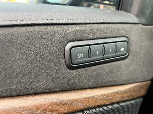 Used 2020 Cadillac Escalade ESV Luxury image 27