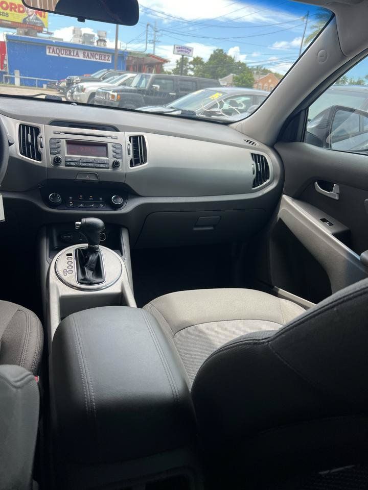 Used 2016 Kia Sportage LX FWD image 9