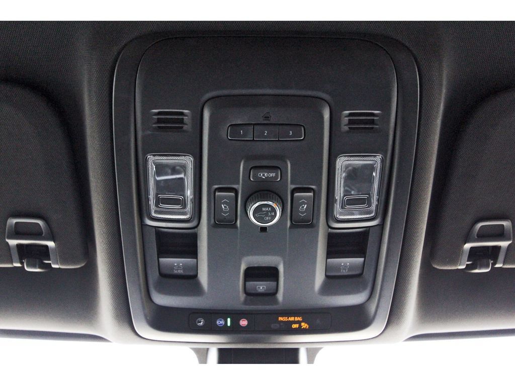 Used 2022 Chevrolet Tahoe LT w/ LT Signature Plus Package RWD image 24