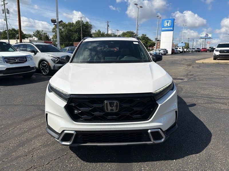 Used 2025 Honda CR-V Sport Touring image 2
