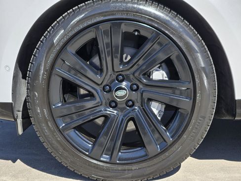 Used 2023 Land Rover Range Rover SE image 16