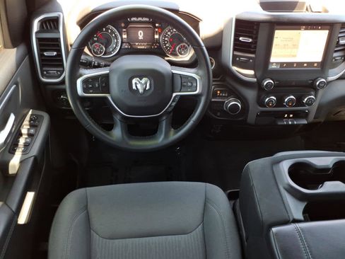 Used 2022 RAM 1500 Big Horn RWD image 32