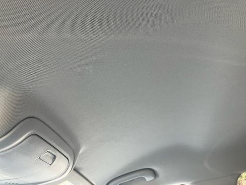 Used 2018 Chevrolet Equinox Premier image 25