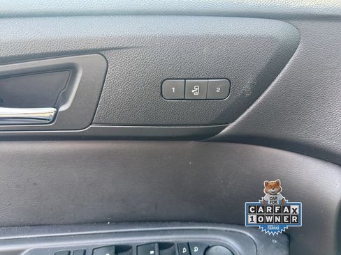 Used 2017 GMC Acadia Limited SLT FWD image 17