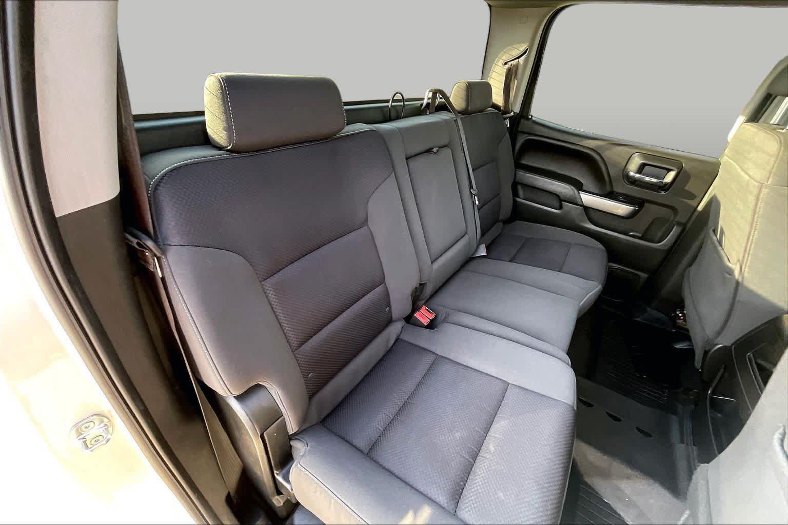 Used 2018 Chevrolet Silverado 1500 LT w/ Texas Edition RWD image 18