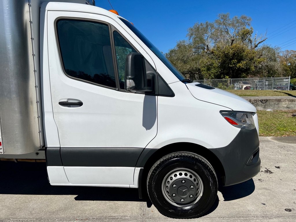 Used 2019 Mercedes-Benz Sprinter 170 w/ Premium Plus Package image 21