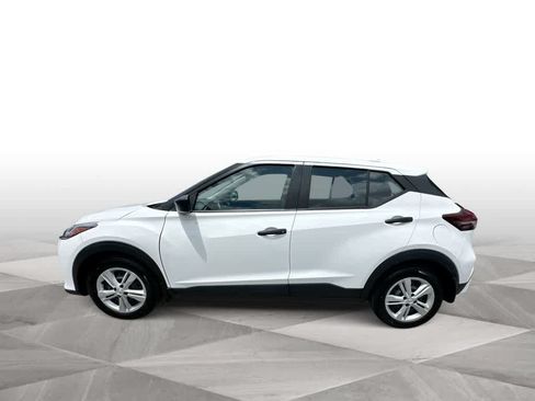 Used 2024 Nissan Kicks S FWD image 5