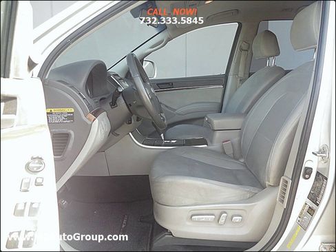 Used 2010 Hyundai Veracruz GLS image 10
