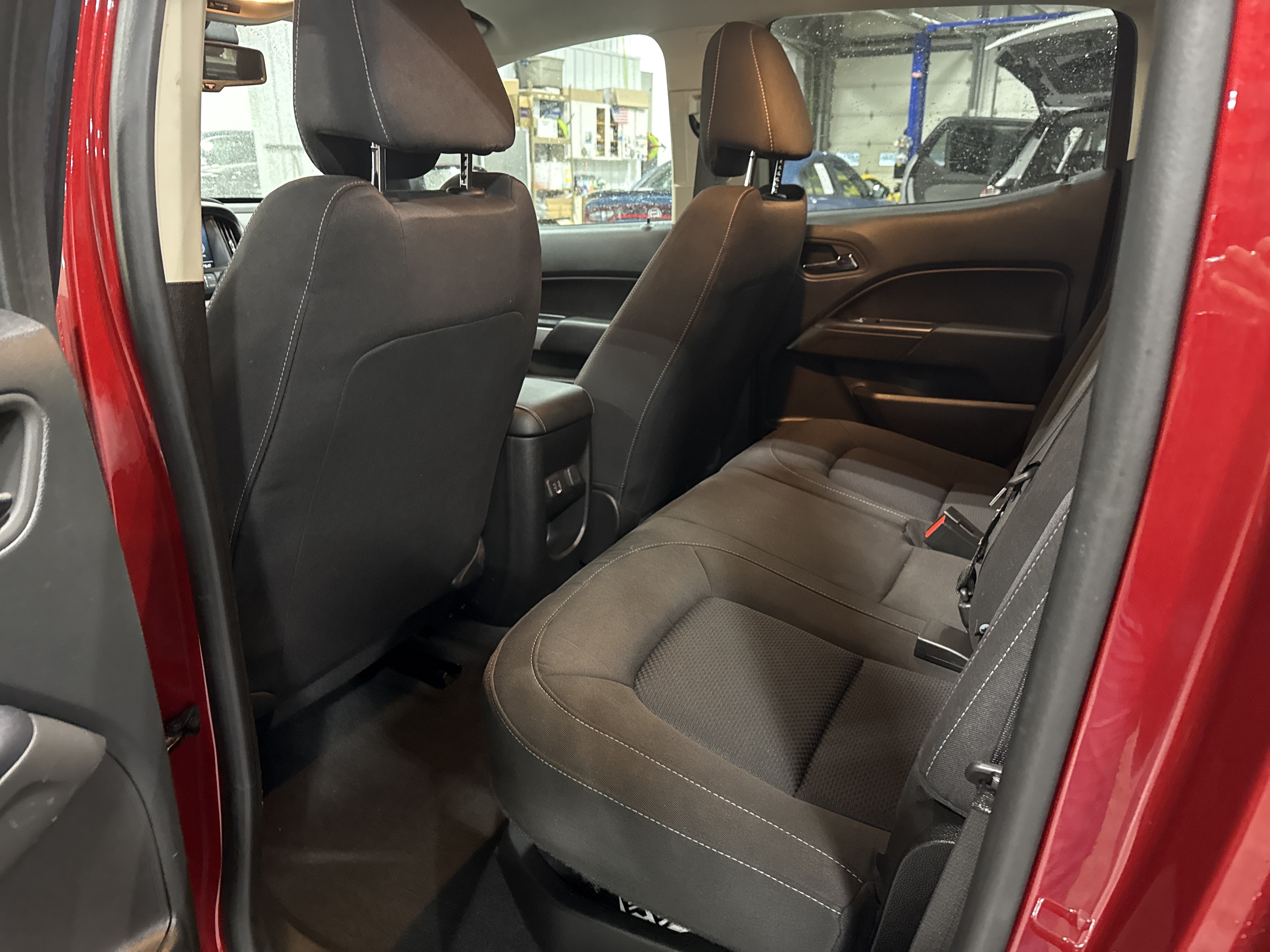 Used 2022 Chevrolet Colorado LT w/ Safety Package AWD/4WD image 8