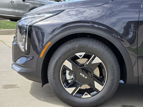 New 2026 Kia Sportage LX FWD image 5