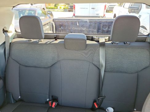 New 2026 Ford Maverick XL image 10