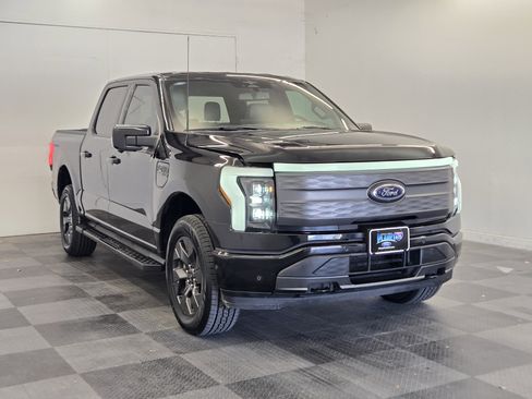 Certified 2023 Ford F150 Lightning Lariat w/ Tow Technology Package image 2