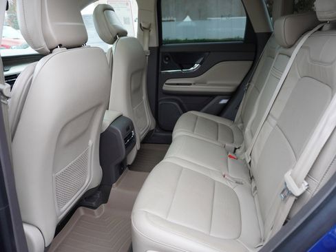 Used 2020 Lincoln Corsair Reserve w/ Equipment Group 201A image 13