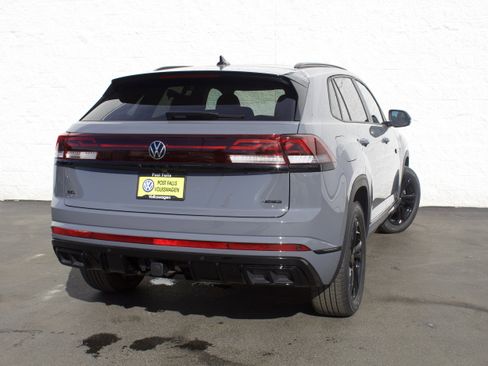 New 2026 Volkswagen Atlas Cross Sport SEL R-Line AWD/4WD image 8