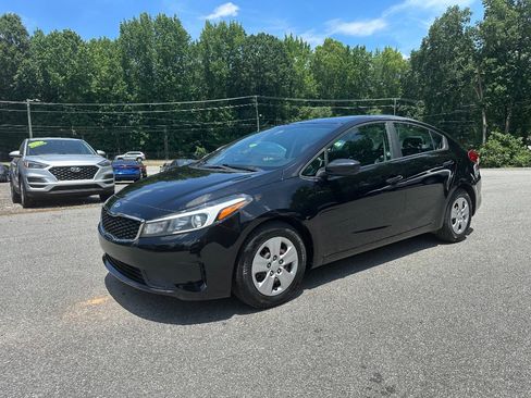 Used 2018 Kia Forte LX w/ LX Popular Package FWD image 2