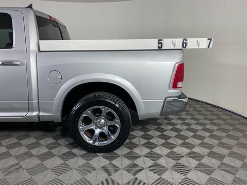 Used 2017 RAM 1500 Laramie w/ Convenience Group AWD/4WD image 9