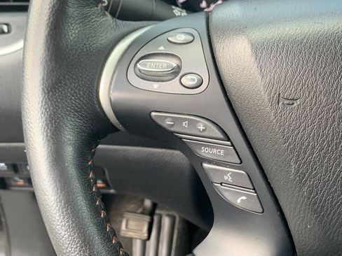 Used 2020 Nissan Pathfinder SL image 27