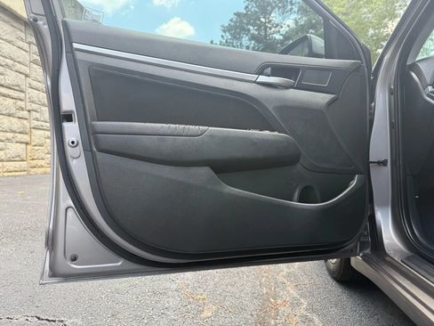 Used 2020 Hyundai Elantra SEL w/ Cargo Package (C1) FWD image 26