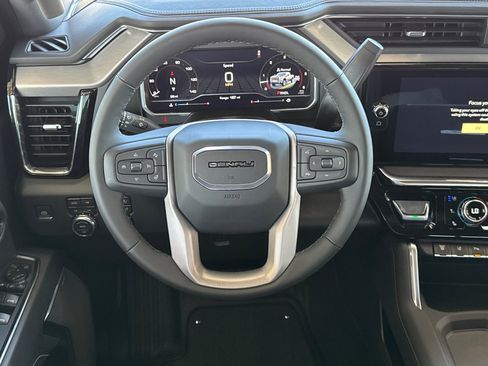 New 2025 GMC Sierra 2500 Denali w/ Denali Reserve Package image 15