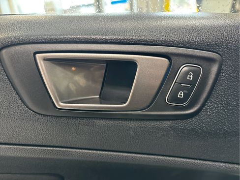 Used 2020 Ford EcoSport SE w/ SE Convenience Package image 34